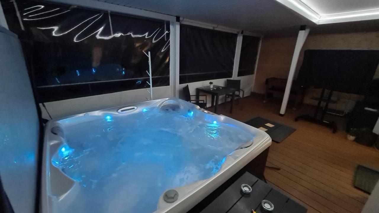 Apartament - Jacuzzi Rzeszów Eksteriør bilde