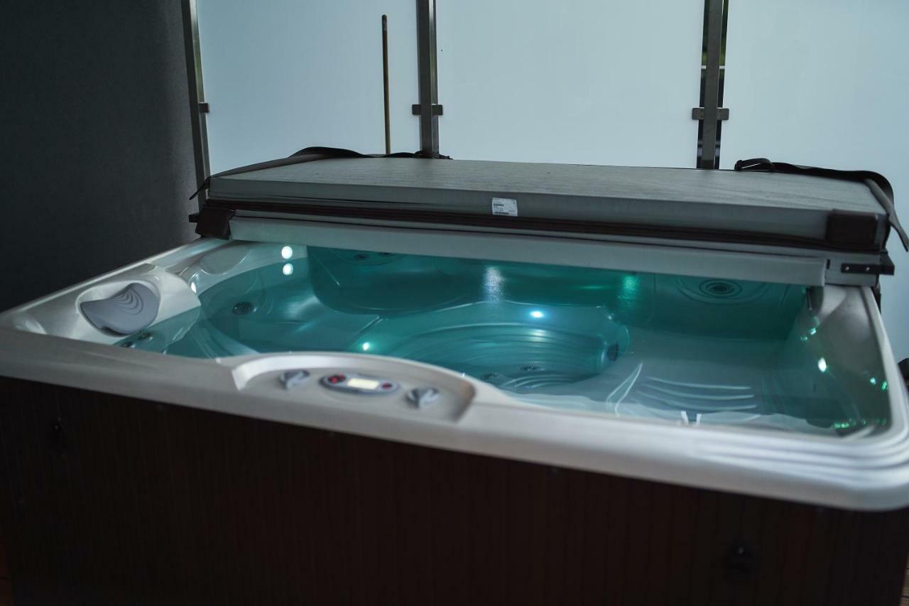 Apartament - Jacuzzi Rzeszów Eksteriør bilde